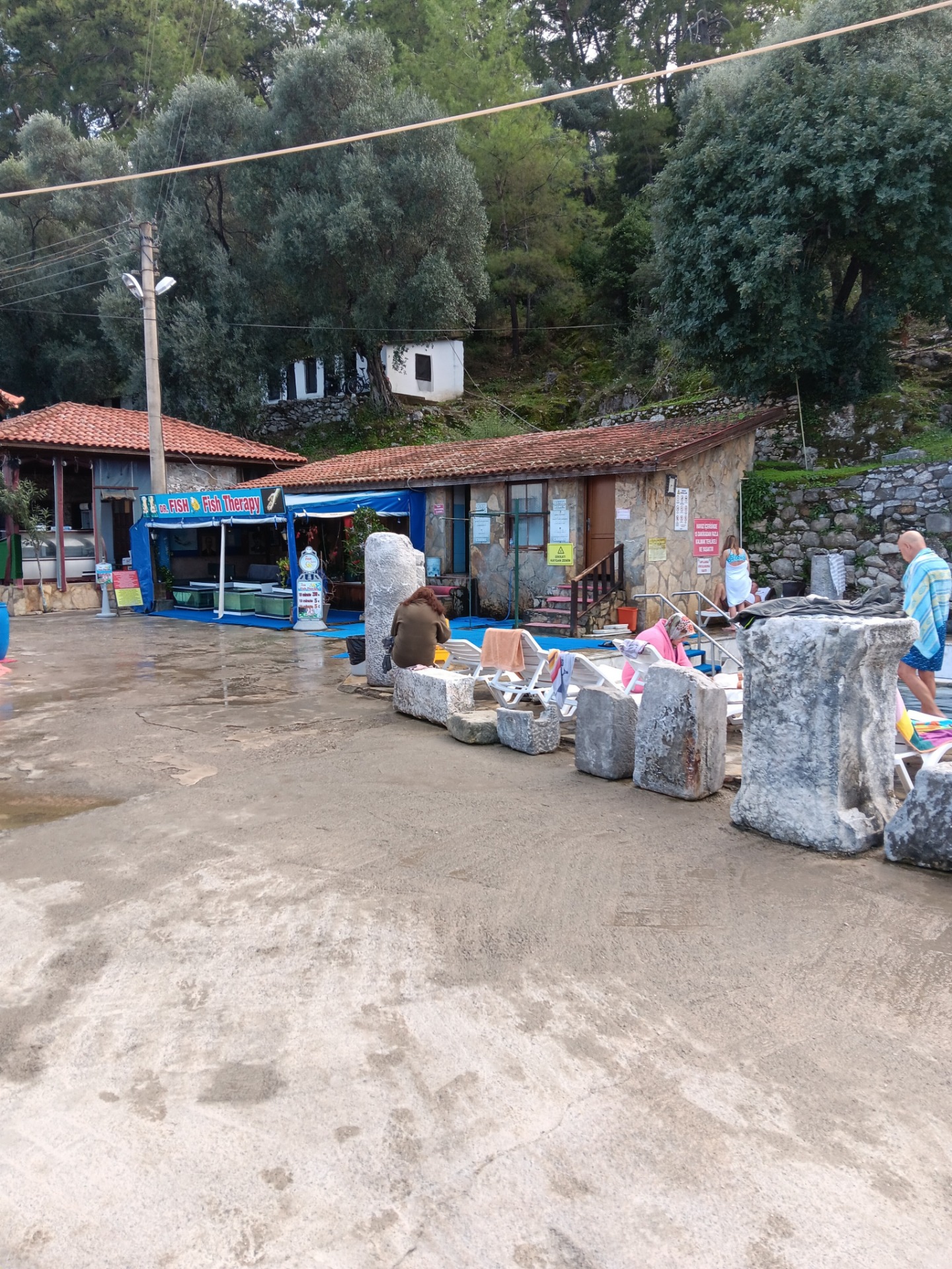 Dieses Heilbad gehört zu den besten Heilquellen der Welt. Es ist schwer zu erreichen. 